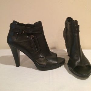 9 West Black Bootie Size 9